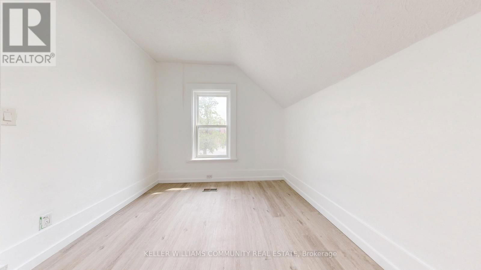 147 PARK PLACE Image 28