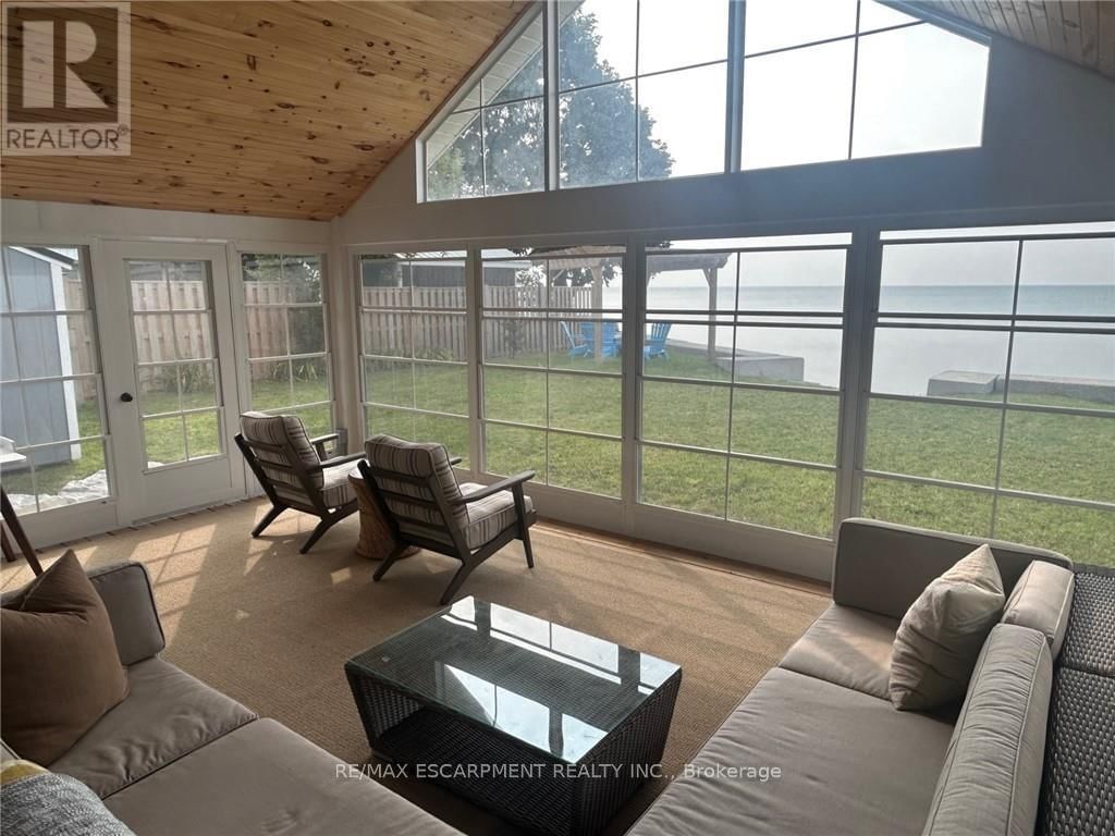 2130 LAKESHORE ROAD Image 10