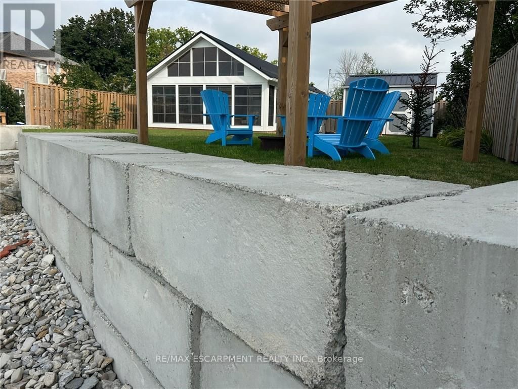 2130 LAKESHORE ROAD Image 21
