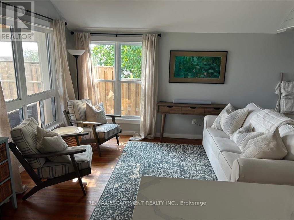 2130 LAKESHORE ROAD Image 4