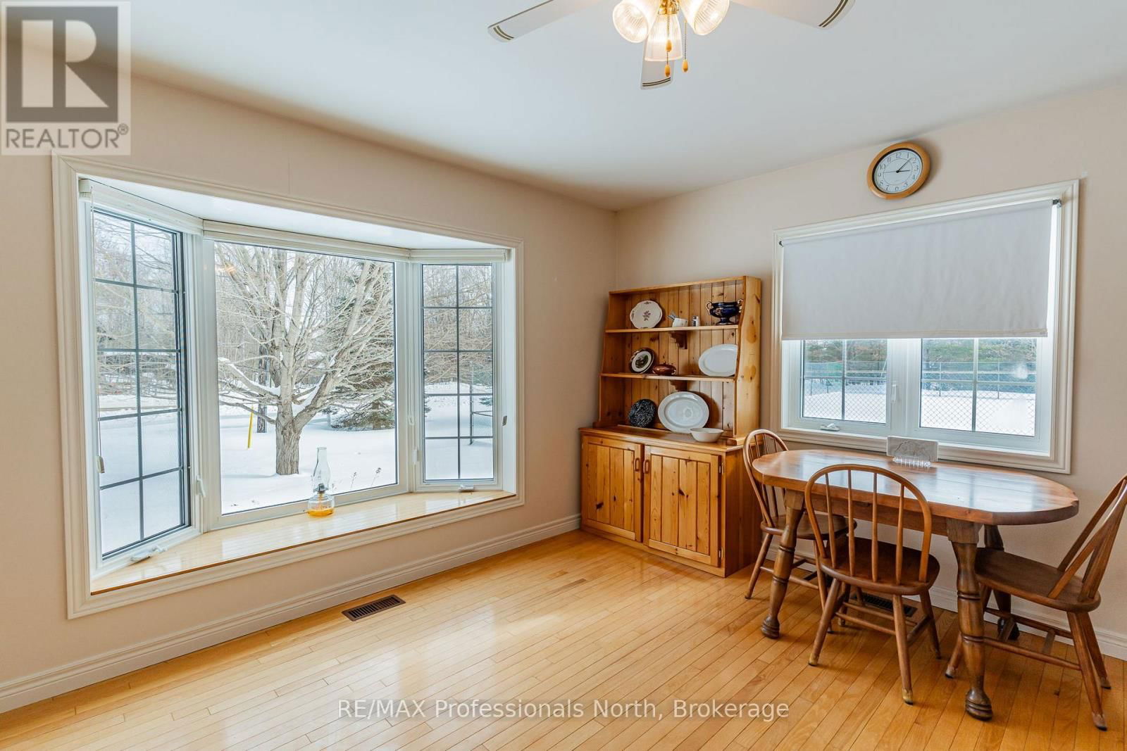 1119 DEEP BAY ROAD Image 12