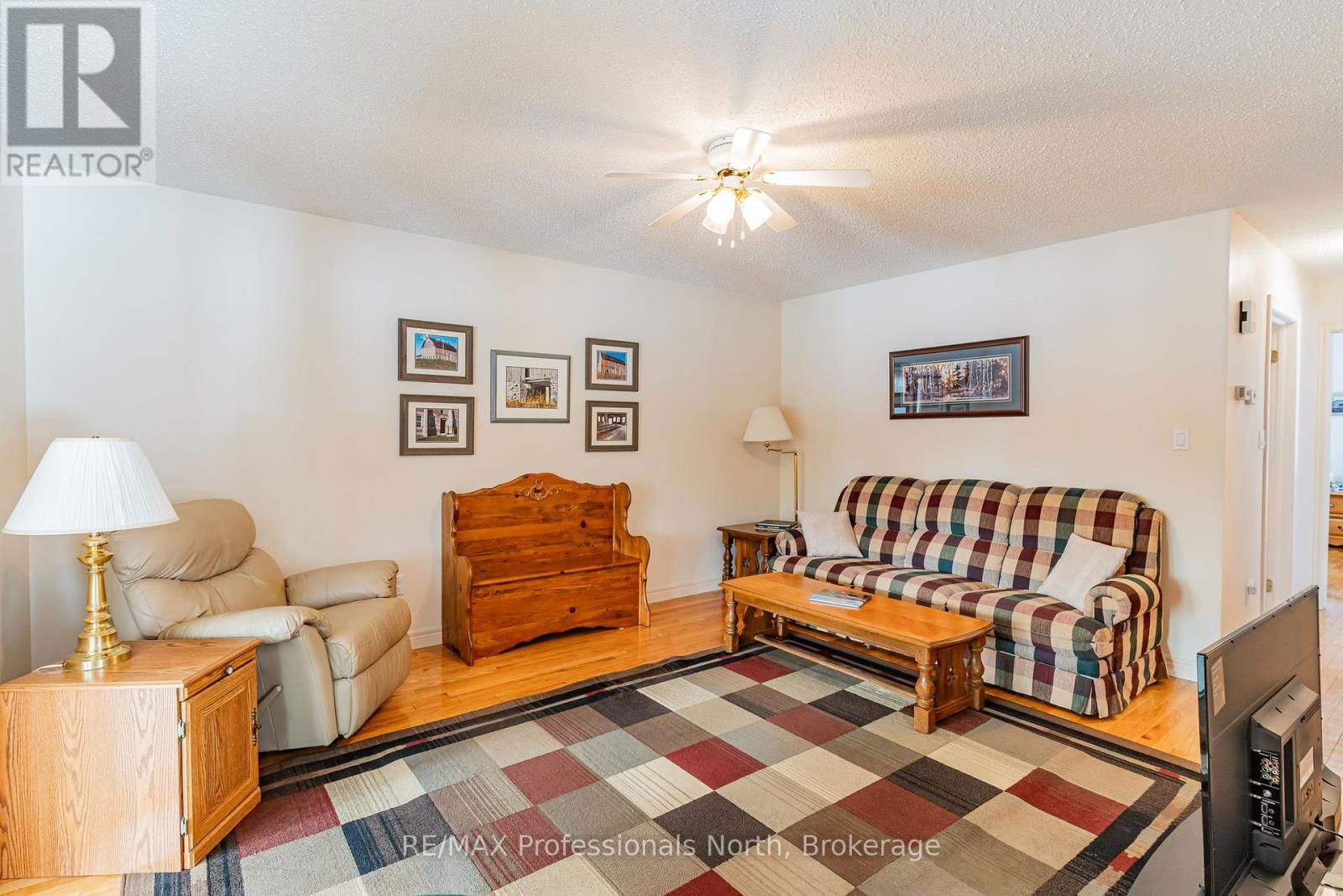 1119 DEEP BAY ROAD Image 13