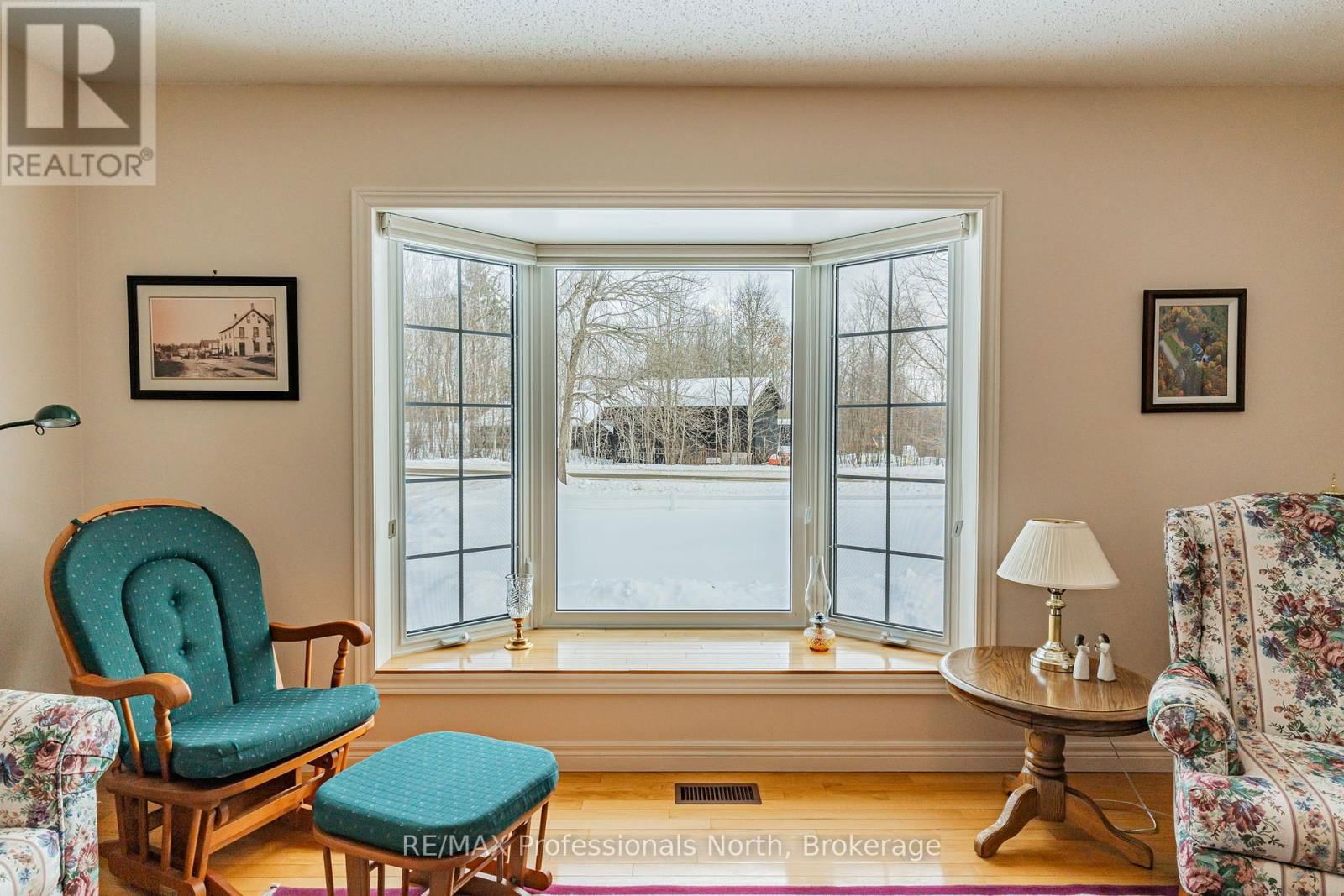 1119 DEEP BAY ROAD Image 20