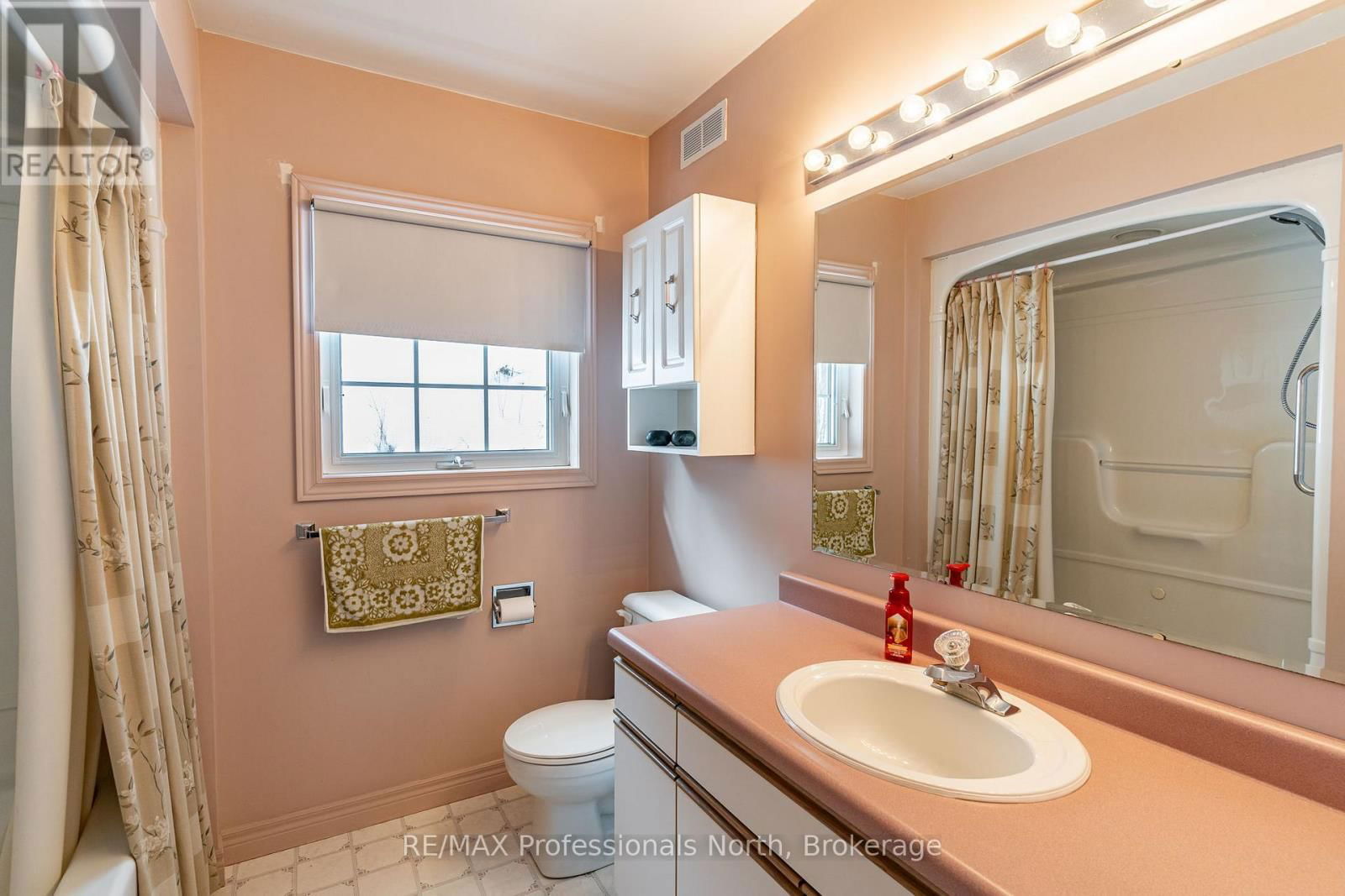 1119 DEEP BAY ROAD Image 23