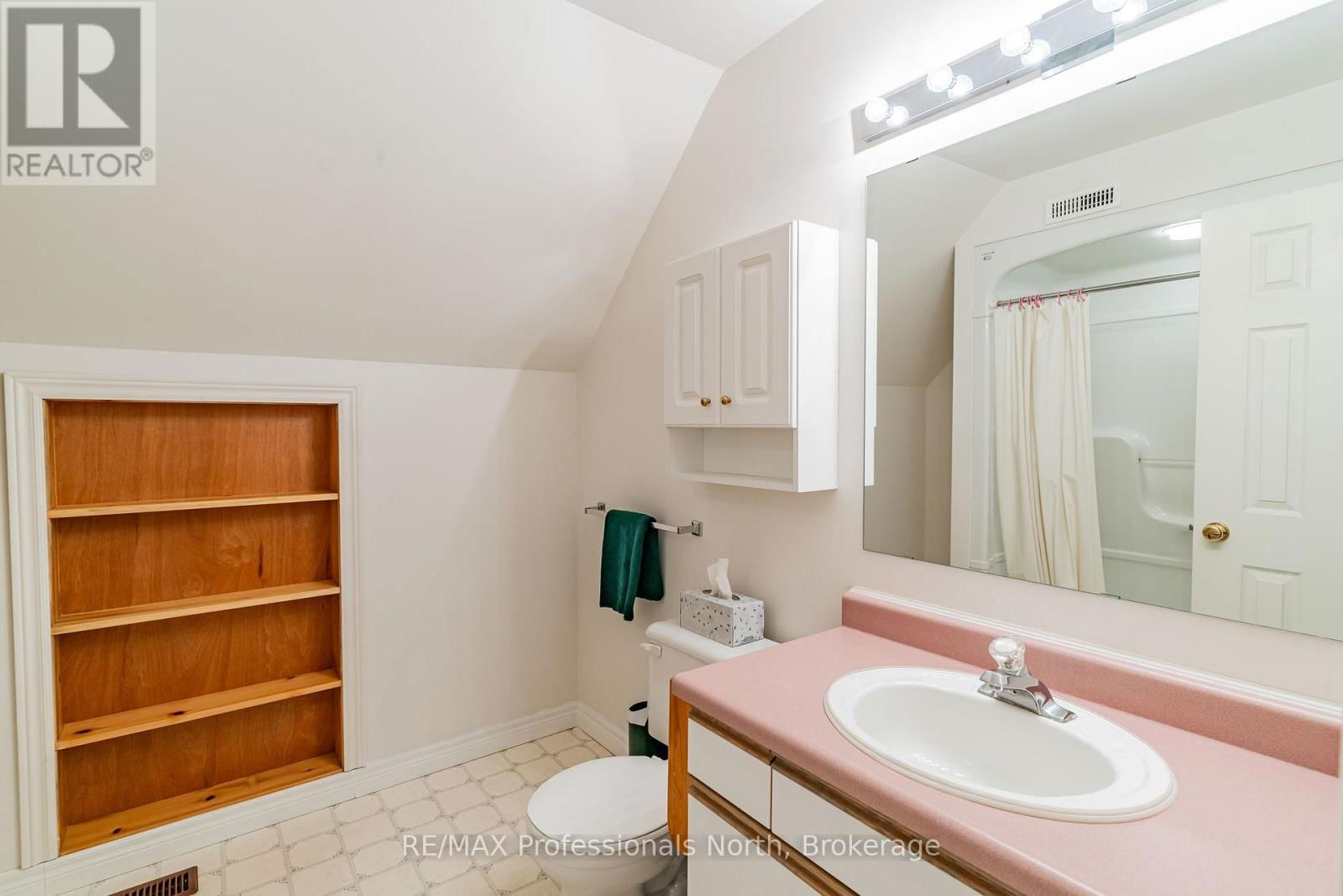 1119 DEEP BAY ROAD Image 25