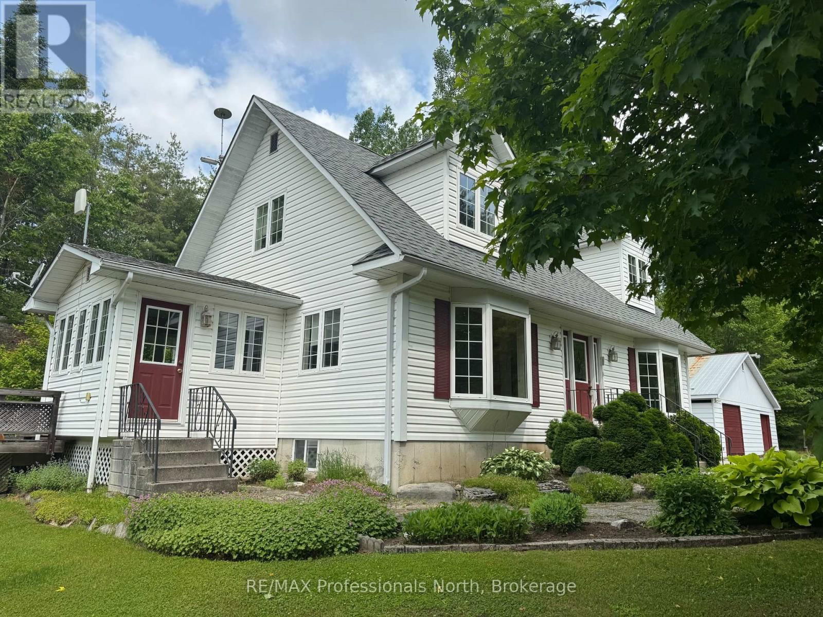 1119 DEEP BAY ROAD Image 37