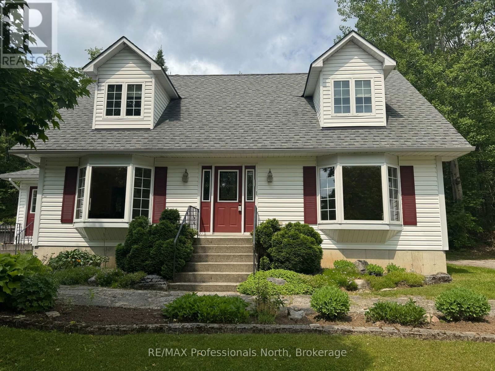 1119 DEEP BAY ROAD Image 38