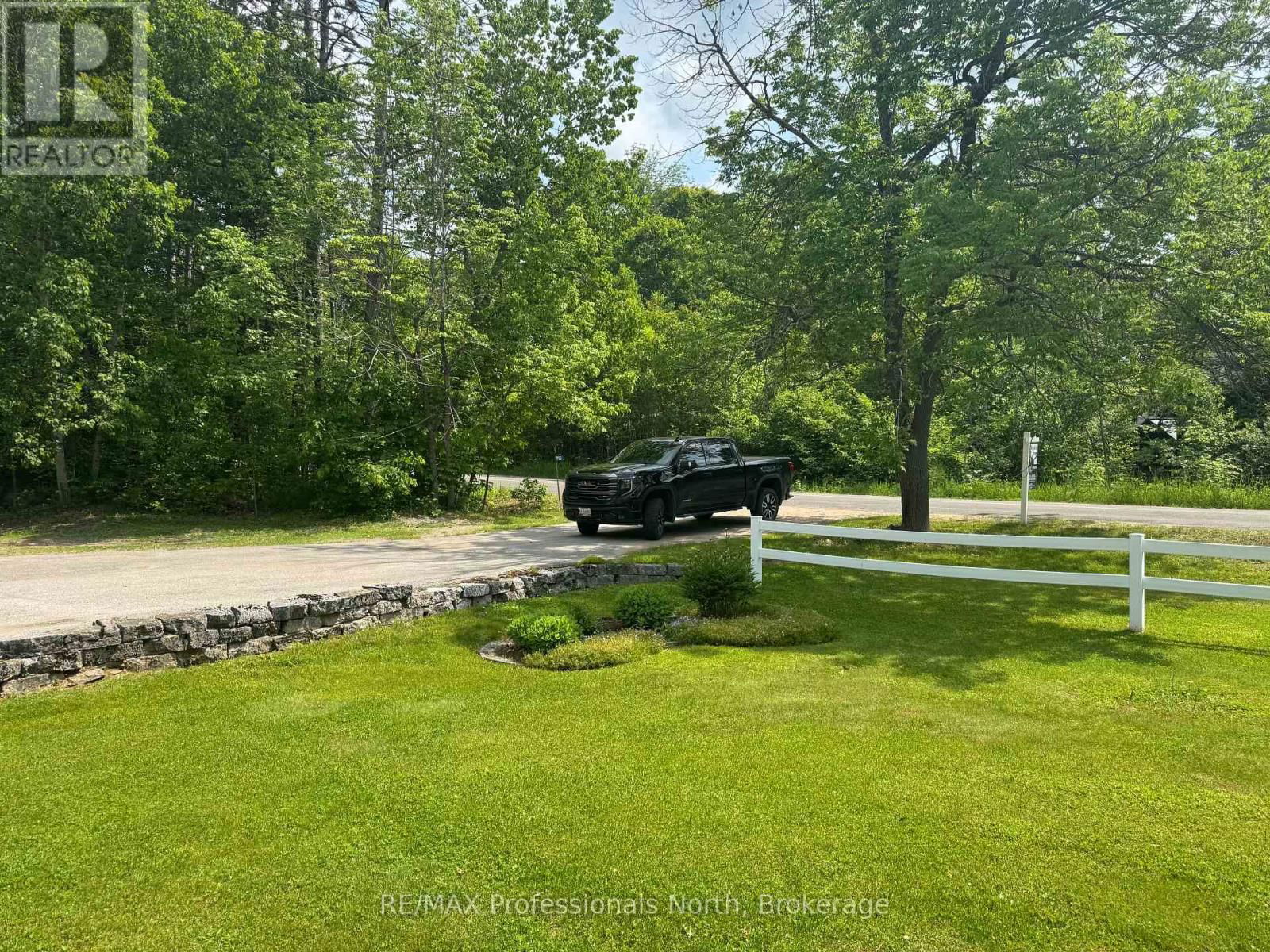 1119 DEEP BAY ROAD Image 41