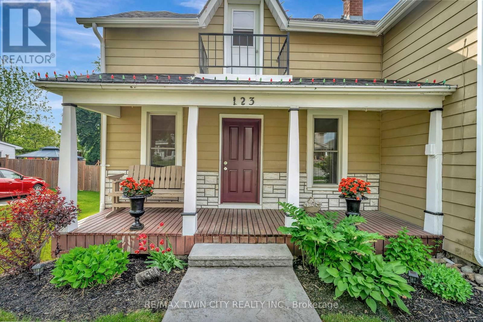 123 BLANDFORD STREET Image 2