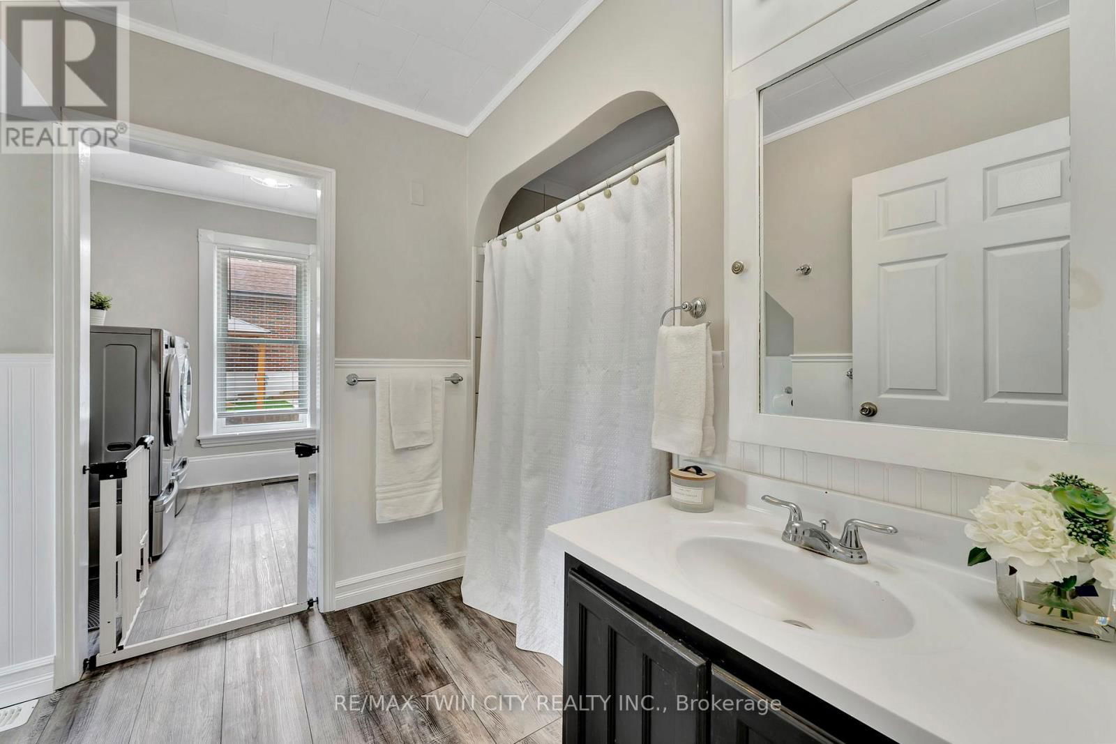 123 BLANDFORD STREET Image 20