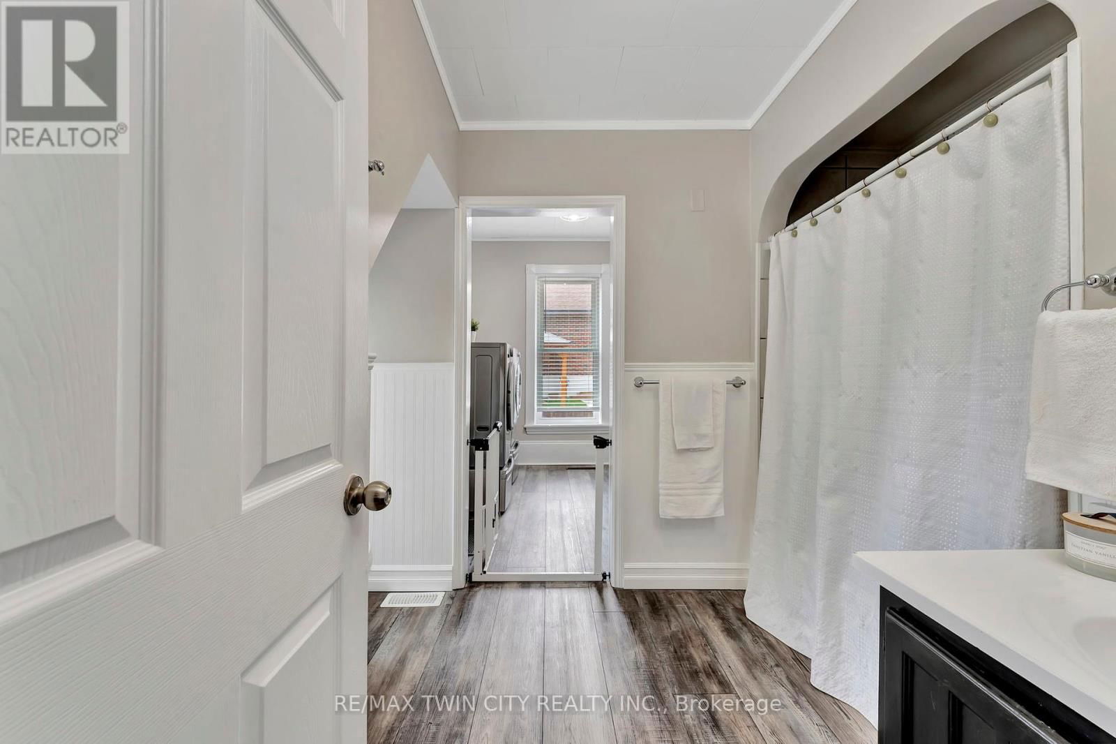 123 BLANDFORD STREET Image 21
