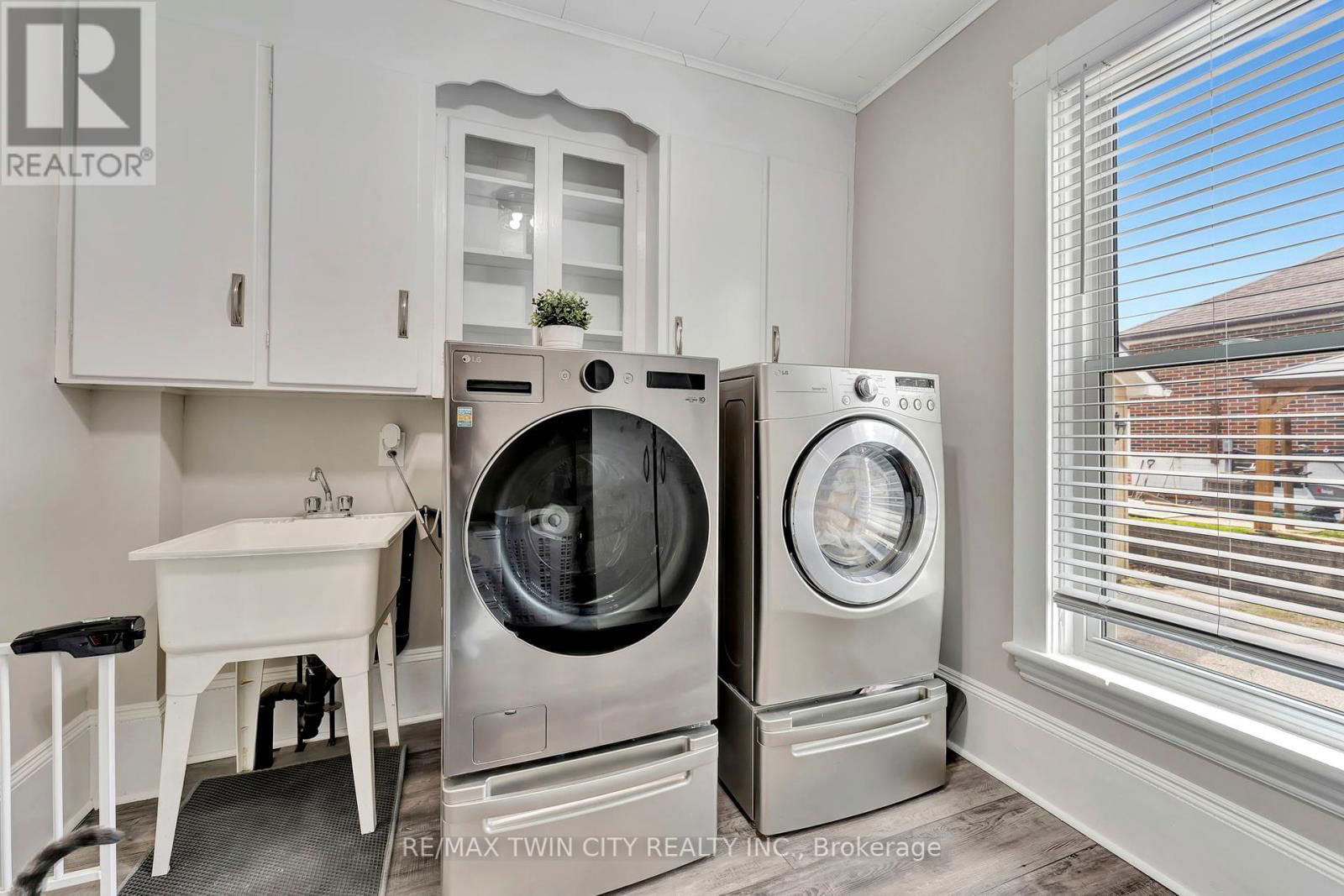 123 BLANDFORD STREET Image 22