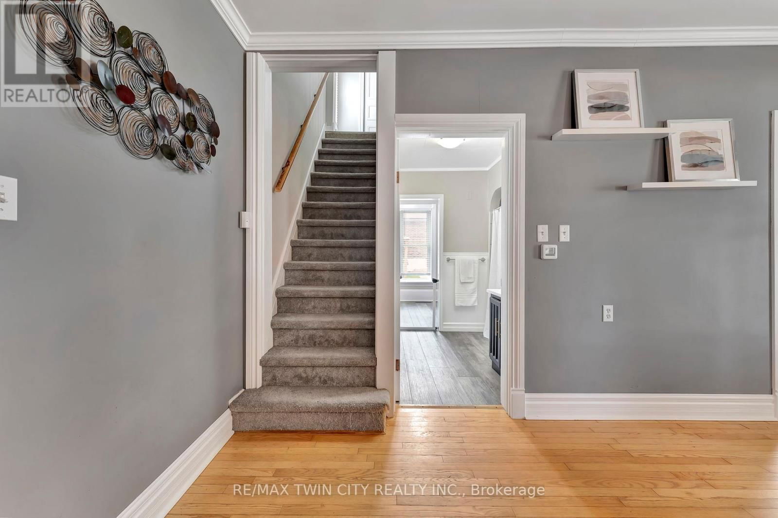 123 BLANDFORD STREET Image 24