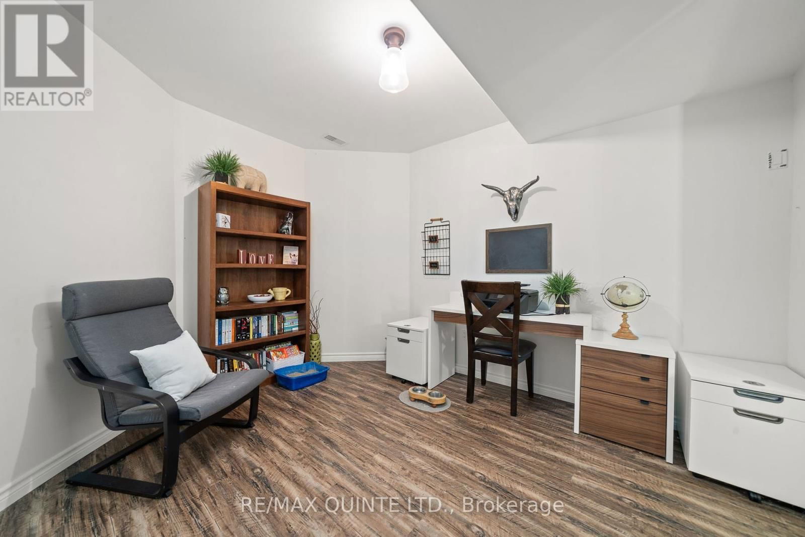 27 CHARLES ROAD Image 27