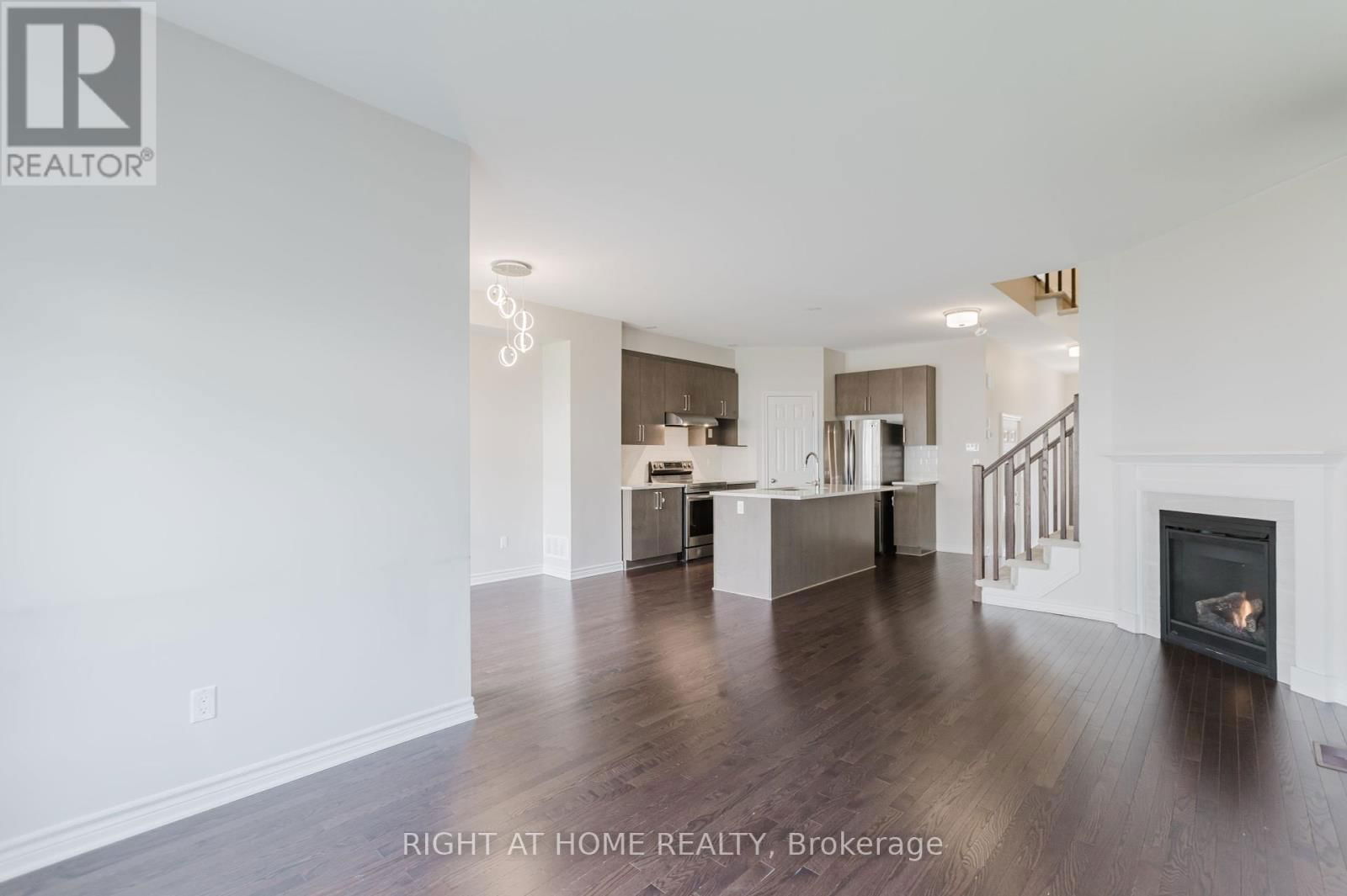 515 MUSCARI STREET Image 18