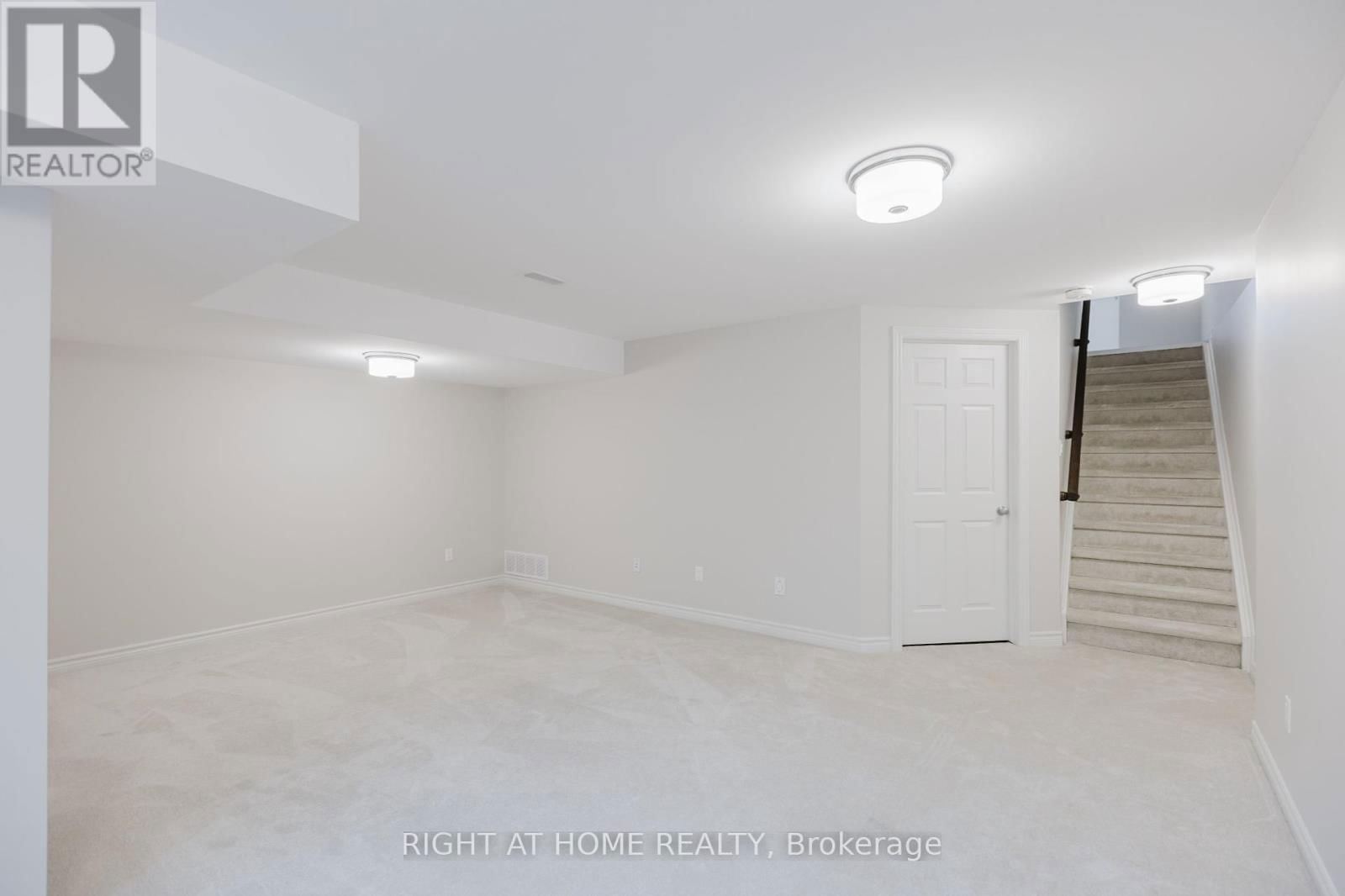 515 MUSCARI STREET Image 32