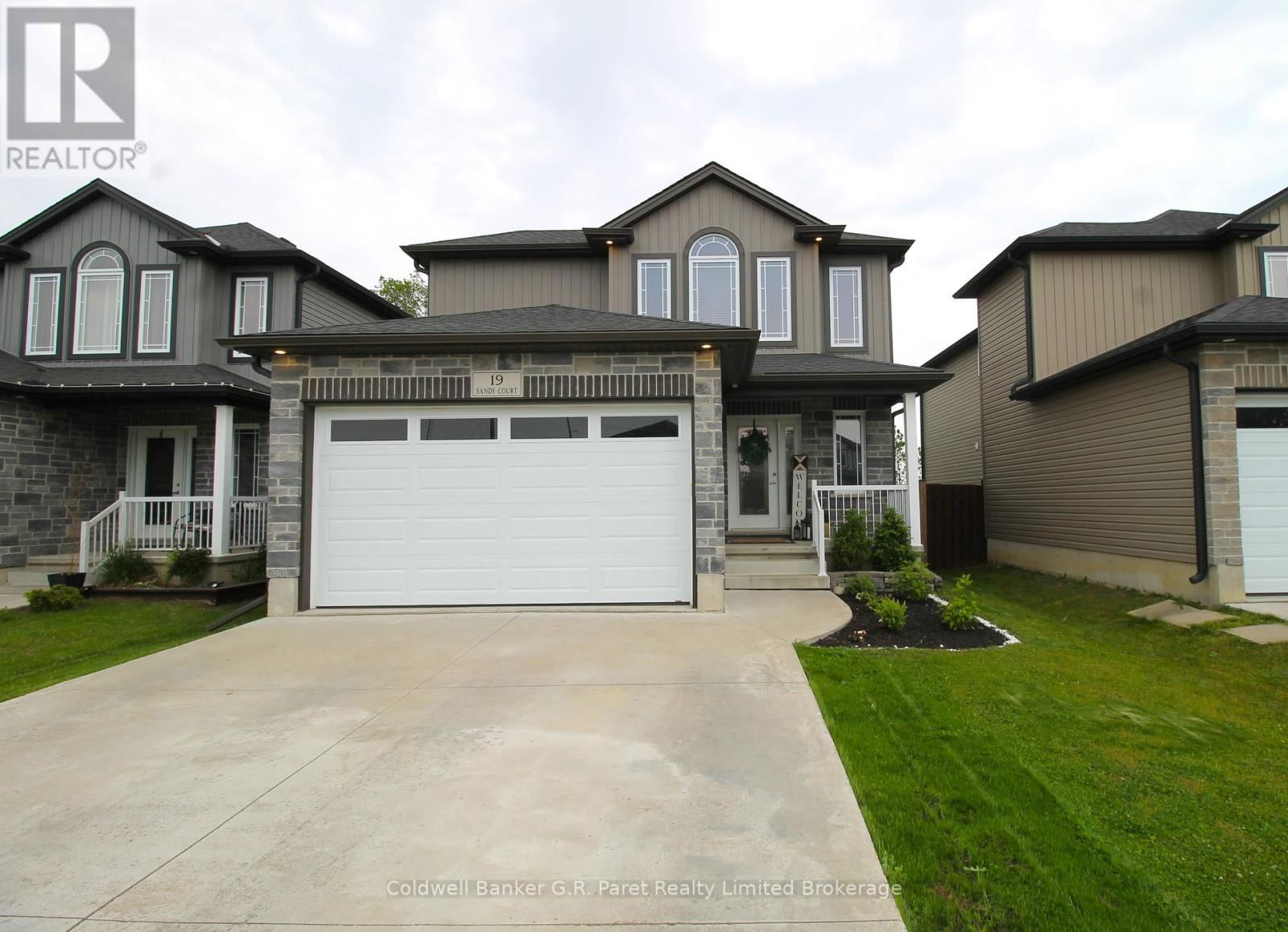 19 SANDY COURT Image 1
