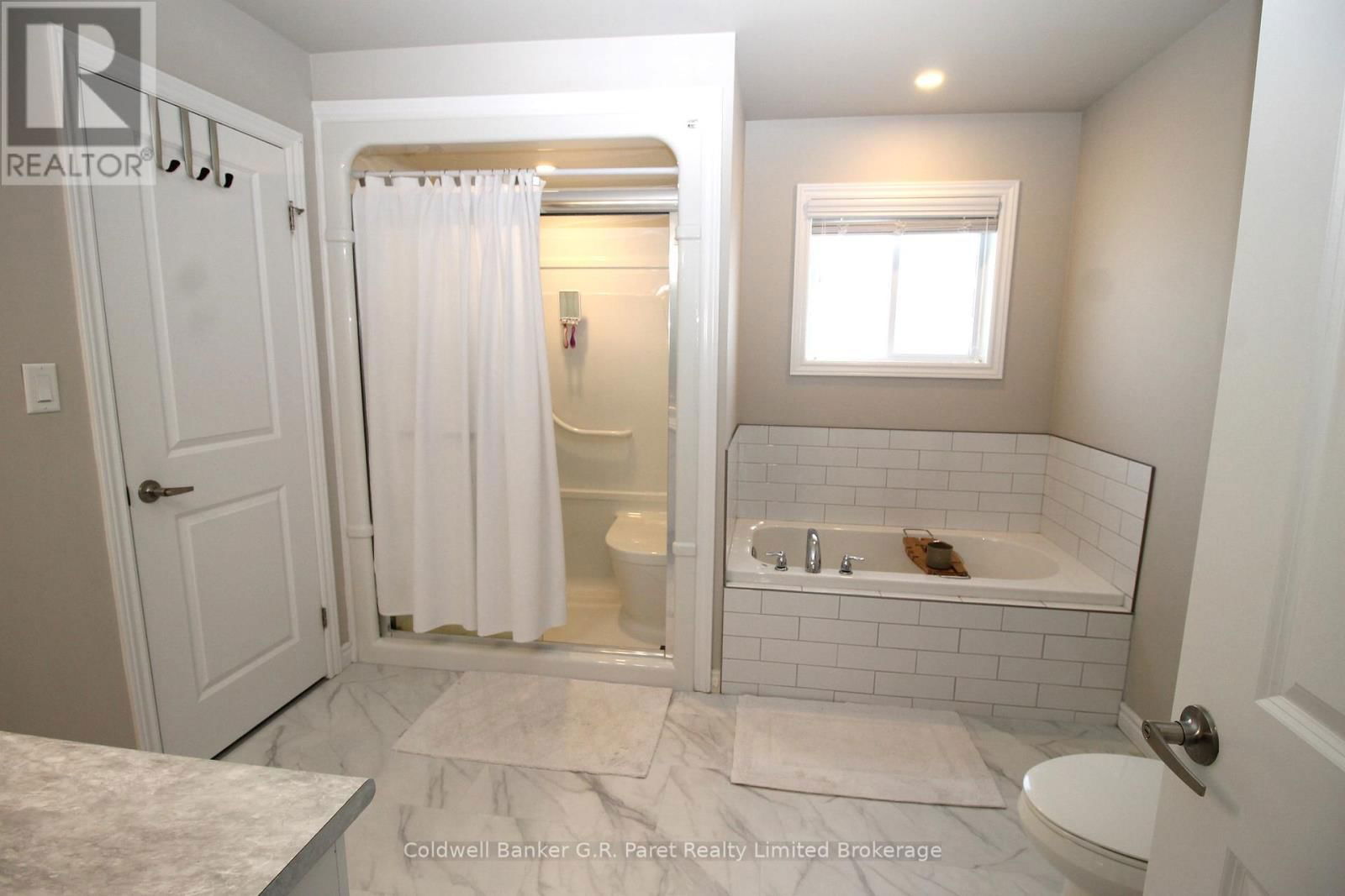 19 SANDY COURT Image 12
