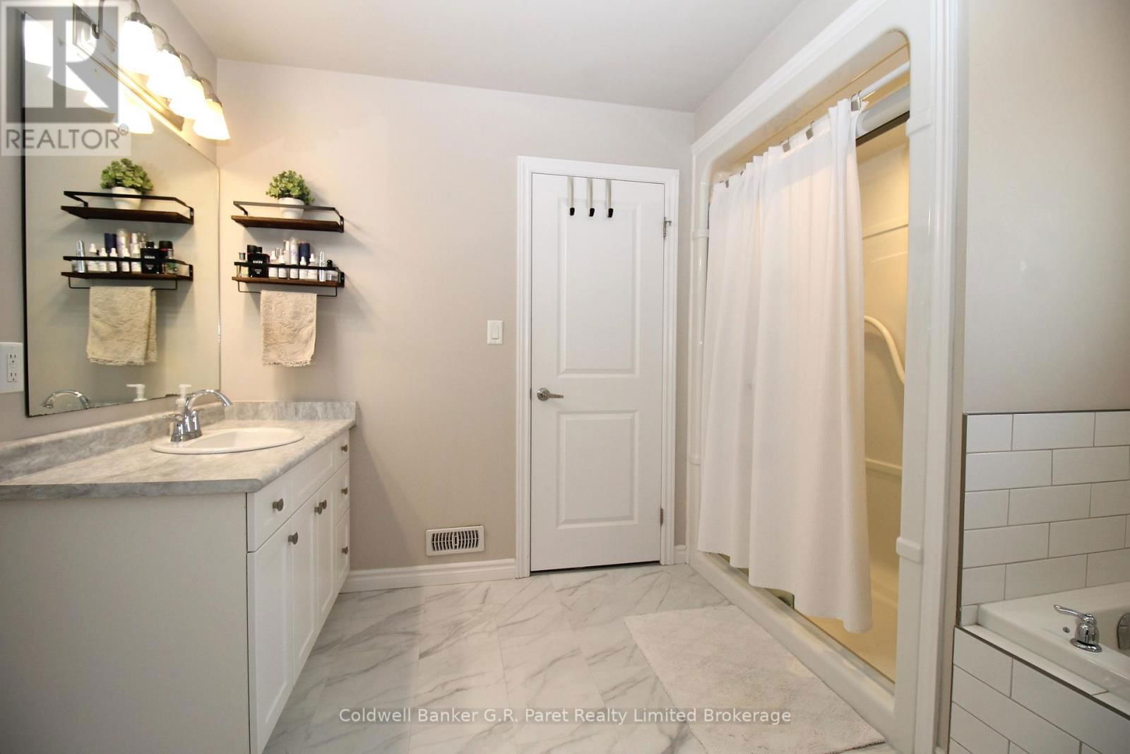 19 SANDY COURT Image 13