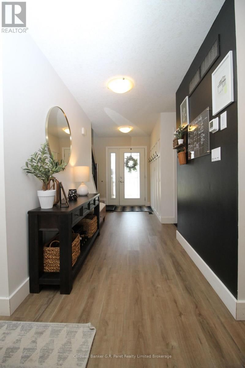 19 SANDY COURT Image 3