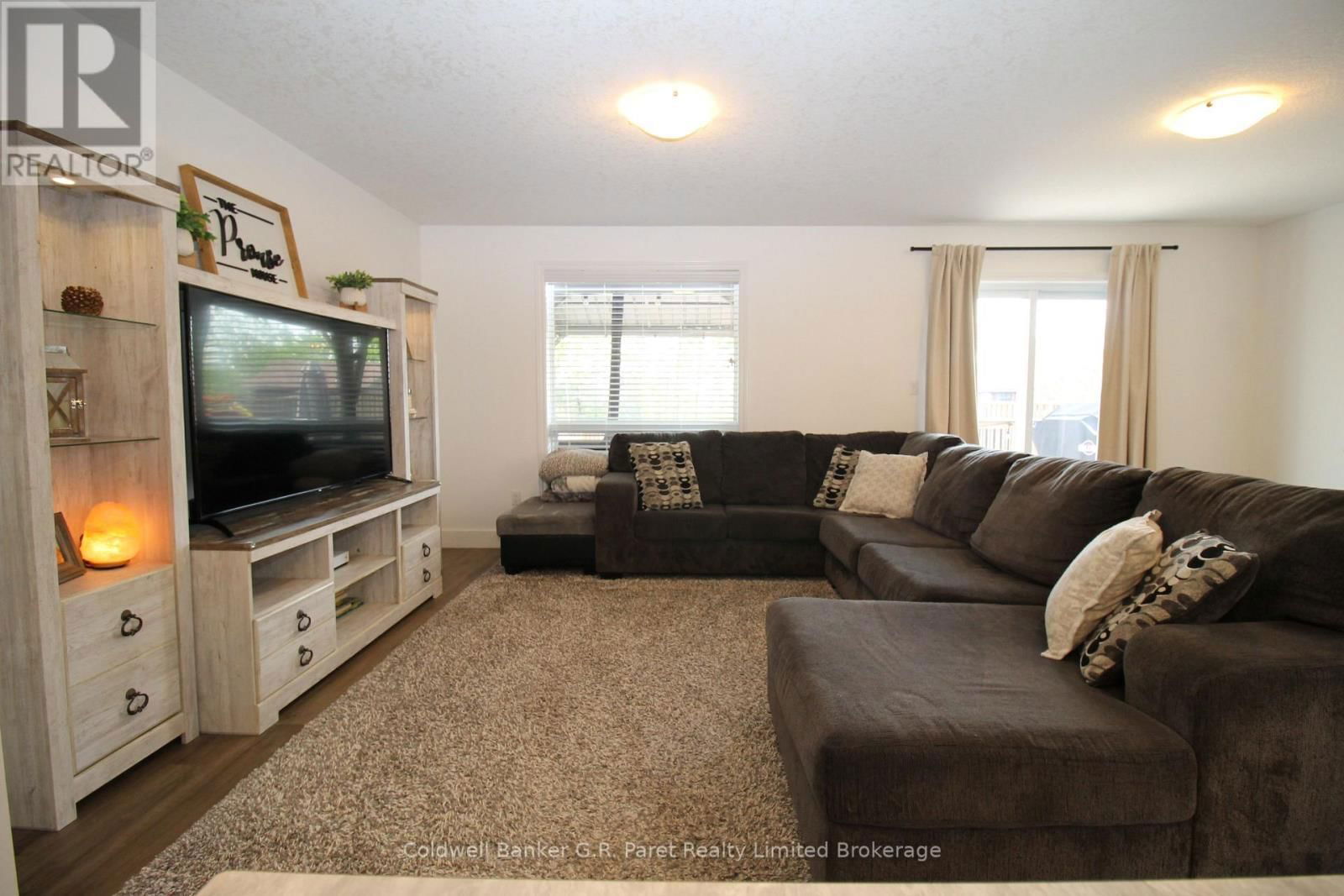 19 SANDY COURT Image 7