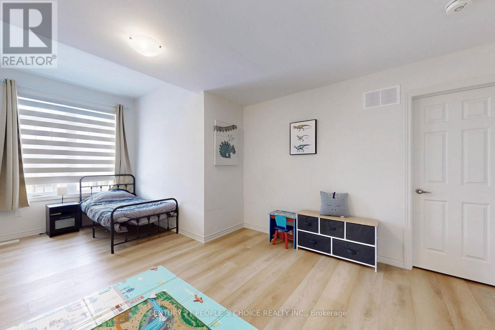 78 DASS DRIVE WEST Image 35