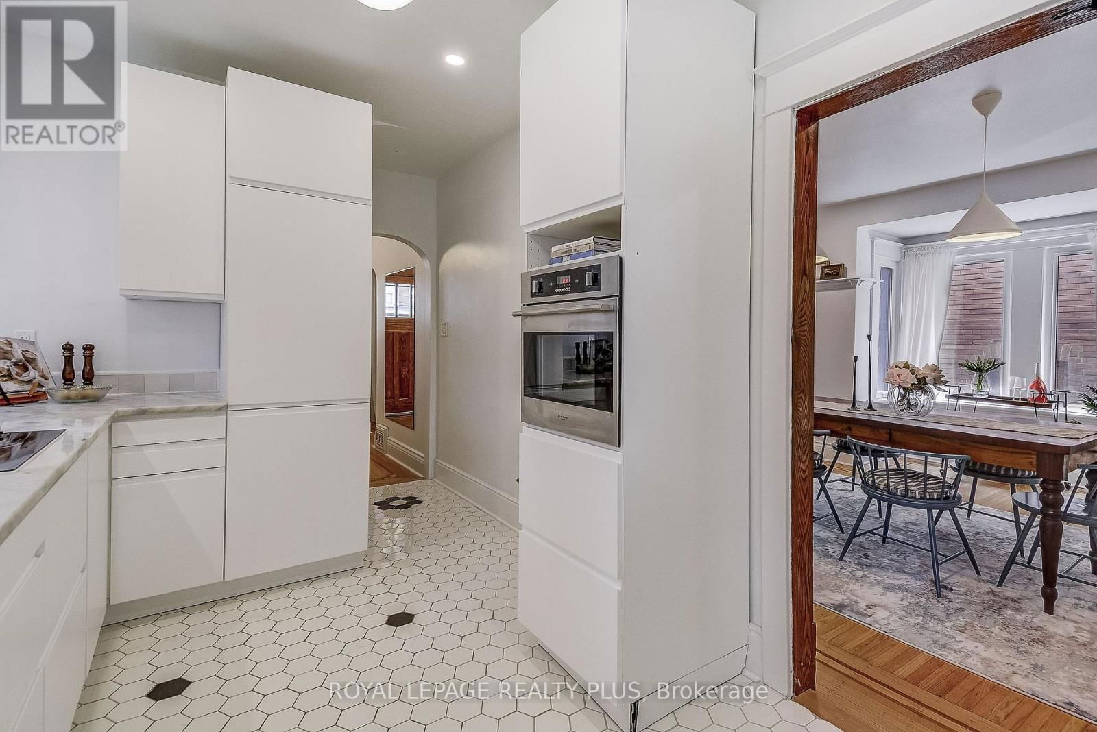 192 KENSINGTON AVENUE SOUTH Image 11