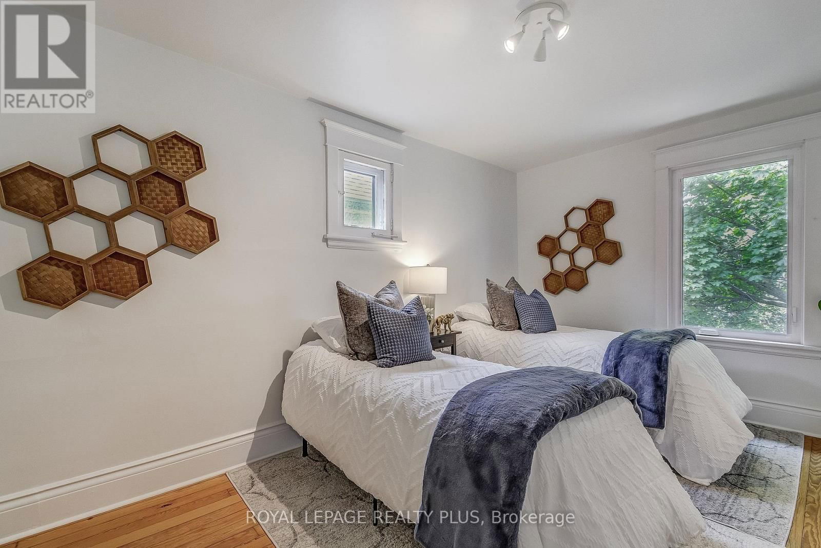 192 KENSINGTON AVENUE SOUTH Image 19