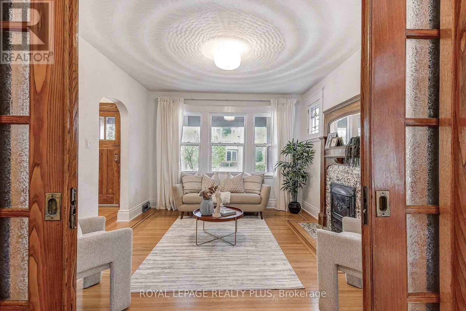 192 KENSINGTON AVENUE SOUTH Image 3