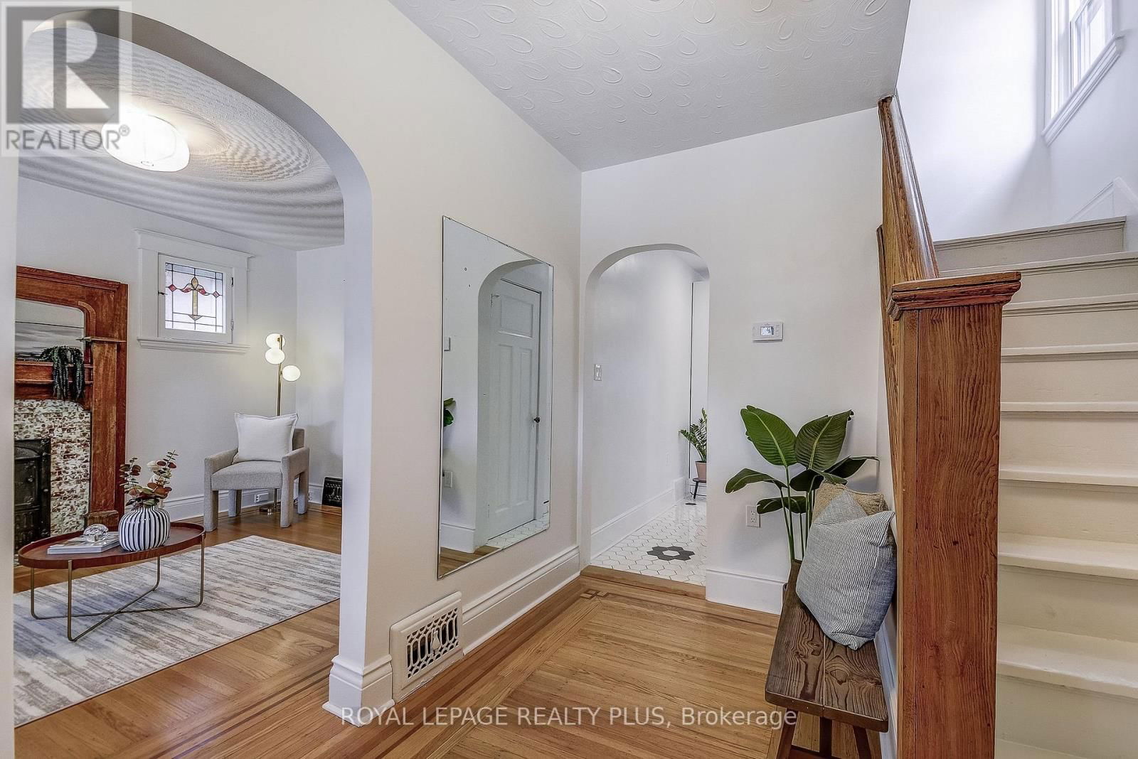 192 KENSINGTON AVENUE SOUTH Image 6