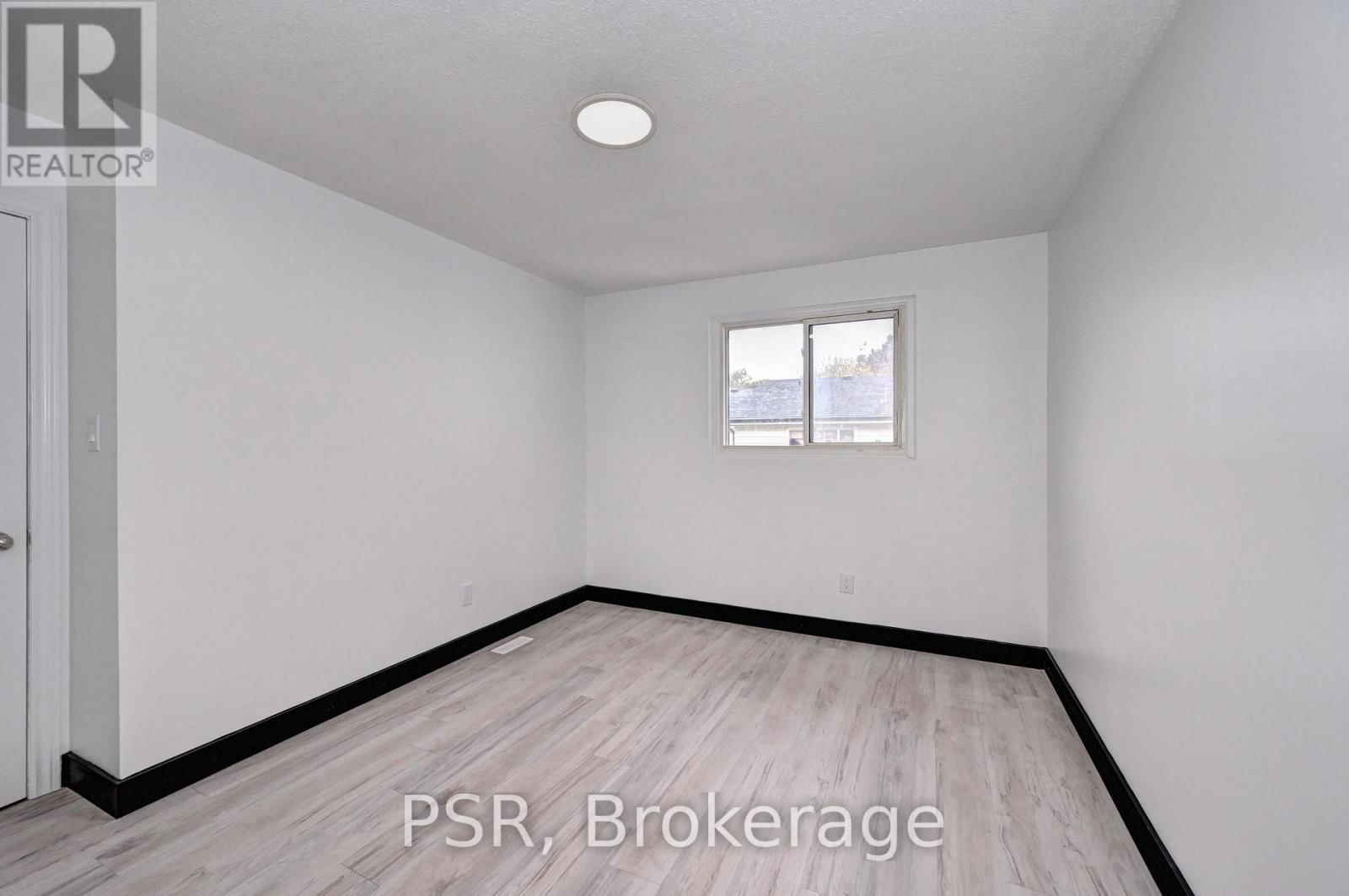 B - 528 SUNNYDALE PLACE Image 14
