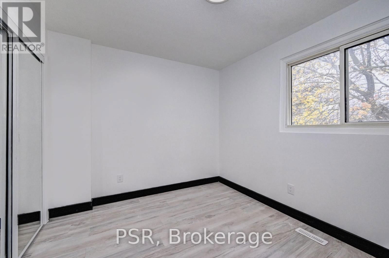 B - 528 SUNNYDALE PLACE Image 17