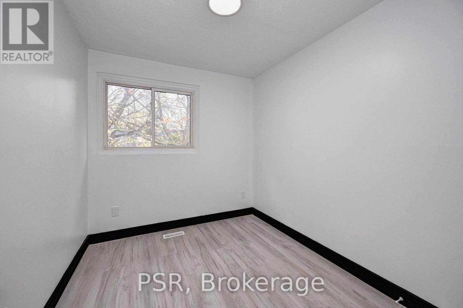 B - 528 SUNNYDALE PLACE Image 18