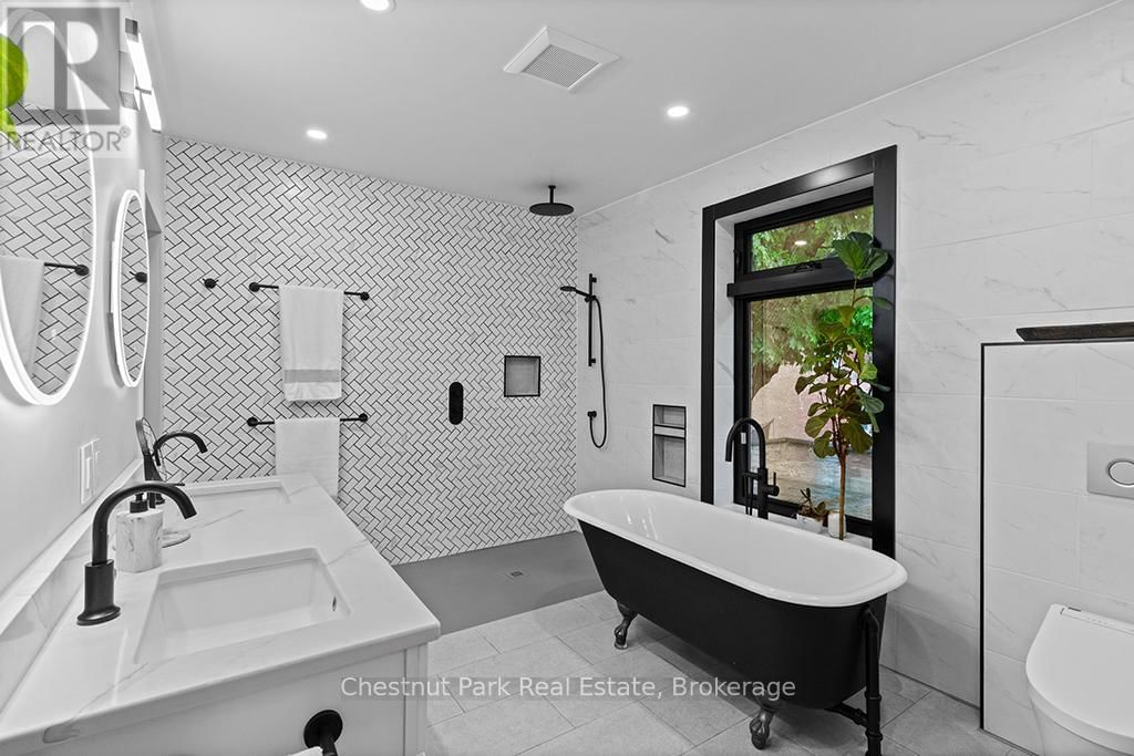 689 4TH AVENUE EAST Image 32