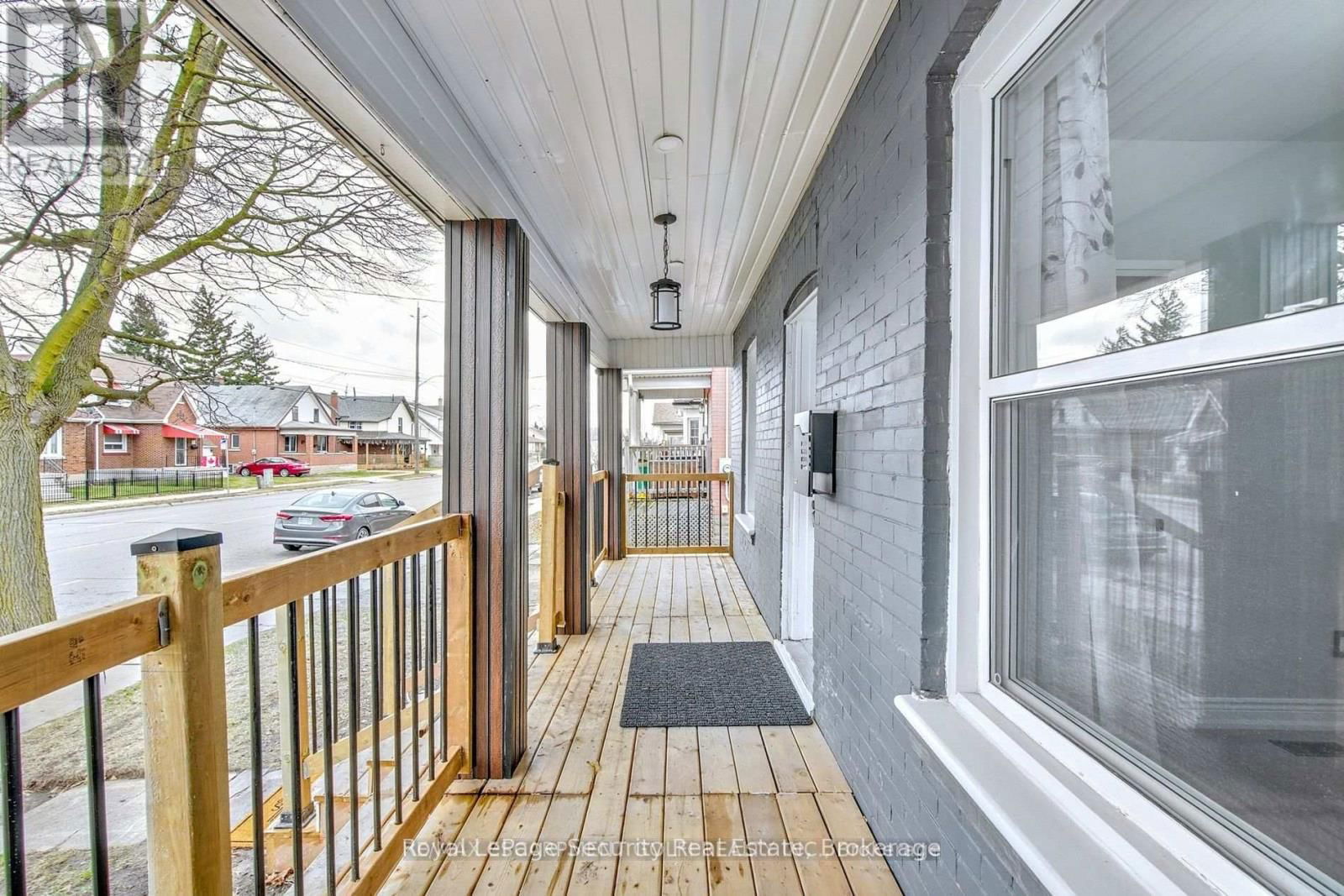 242 CLARENCE STREET Image 3