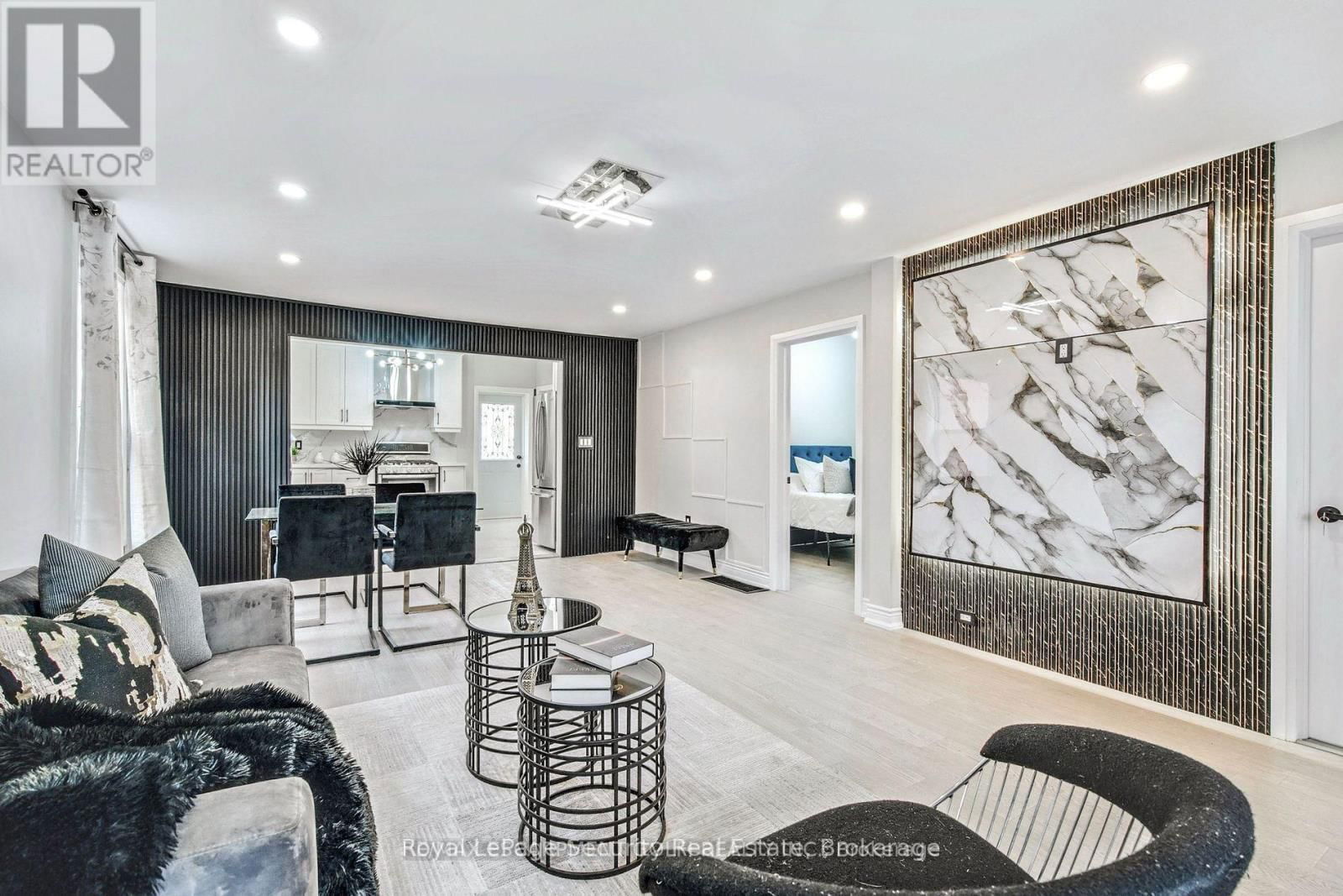 242 CLARENCE STREET Image 7