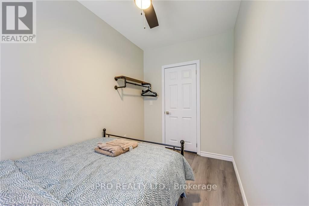 3590 LAKESHORE ROAD Image 19