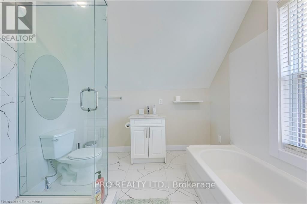 3590 LAKESHORE ROAD Image 32