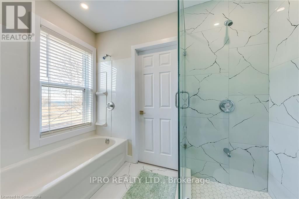 3590 LAKESHORE ROAD Image 34
