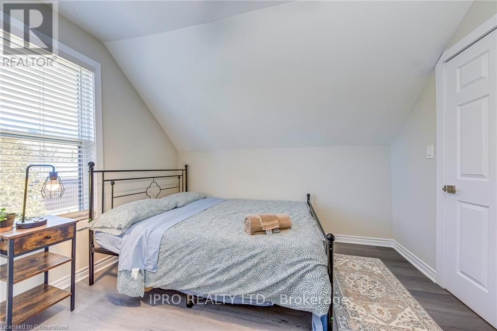 3590 LAKESHORE ROAD Image 35