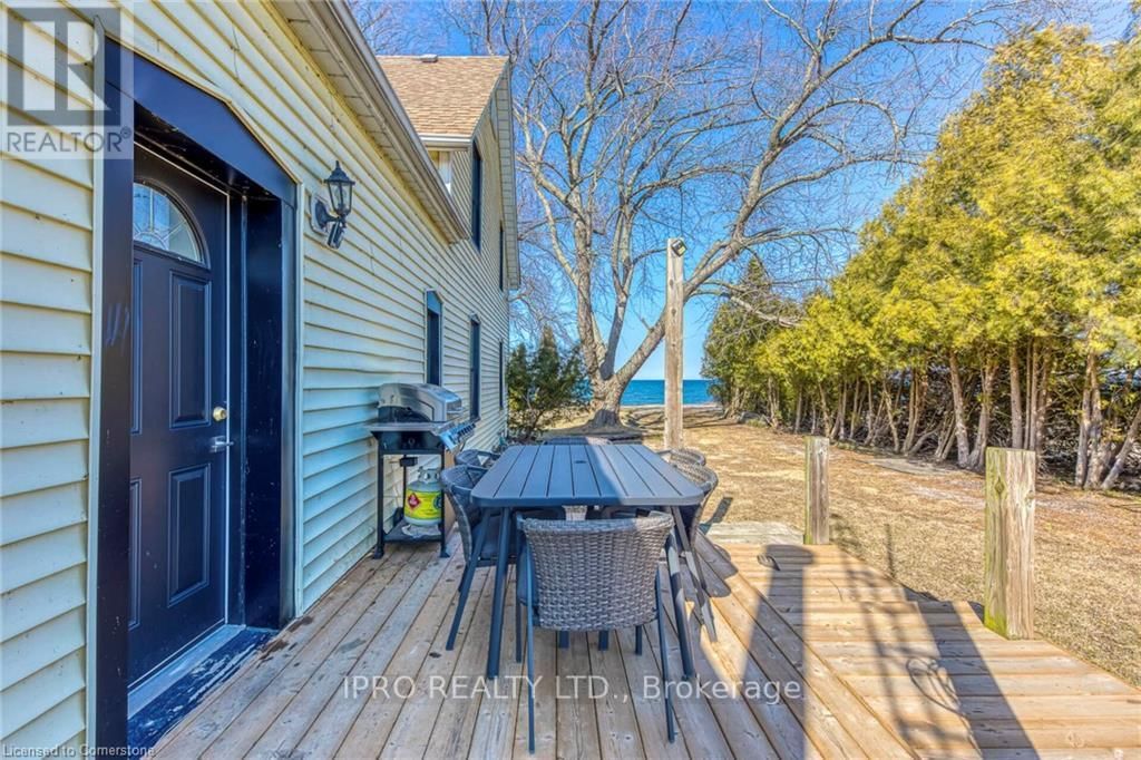 3590 LAKESHORE ROAD Image 43