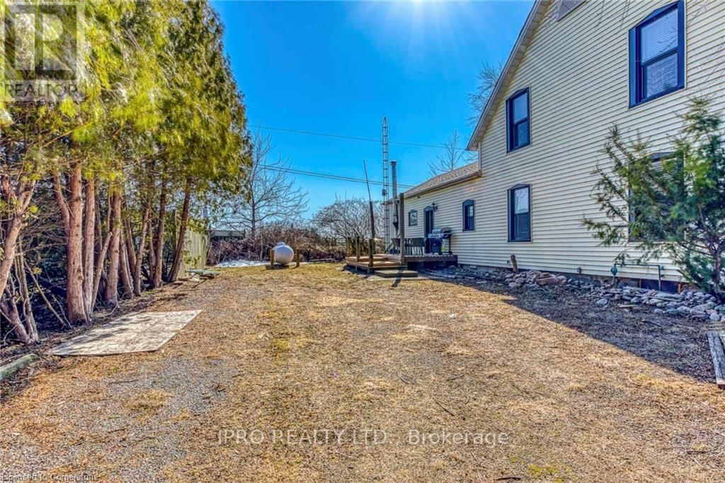 3590 LAKESHORE ROAD Image 44