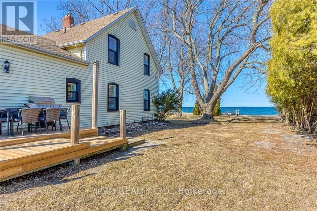 3590 LAKESHORE ROAD Image 45