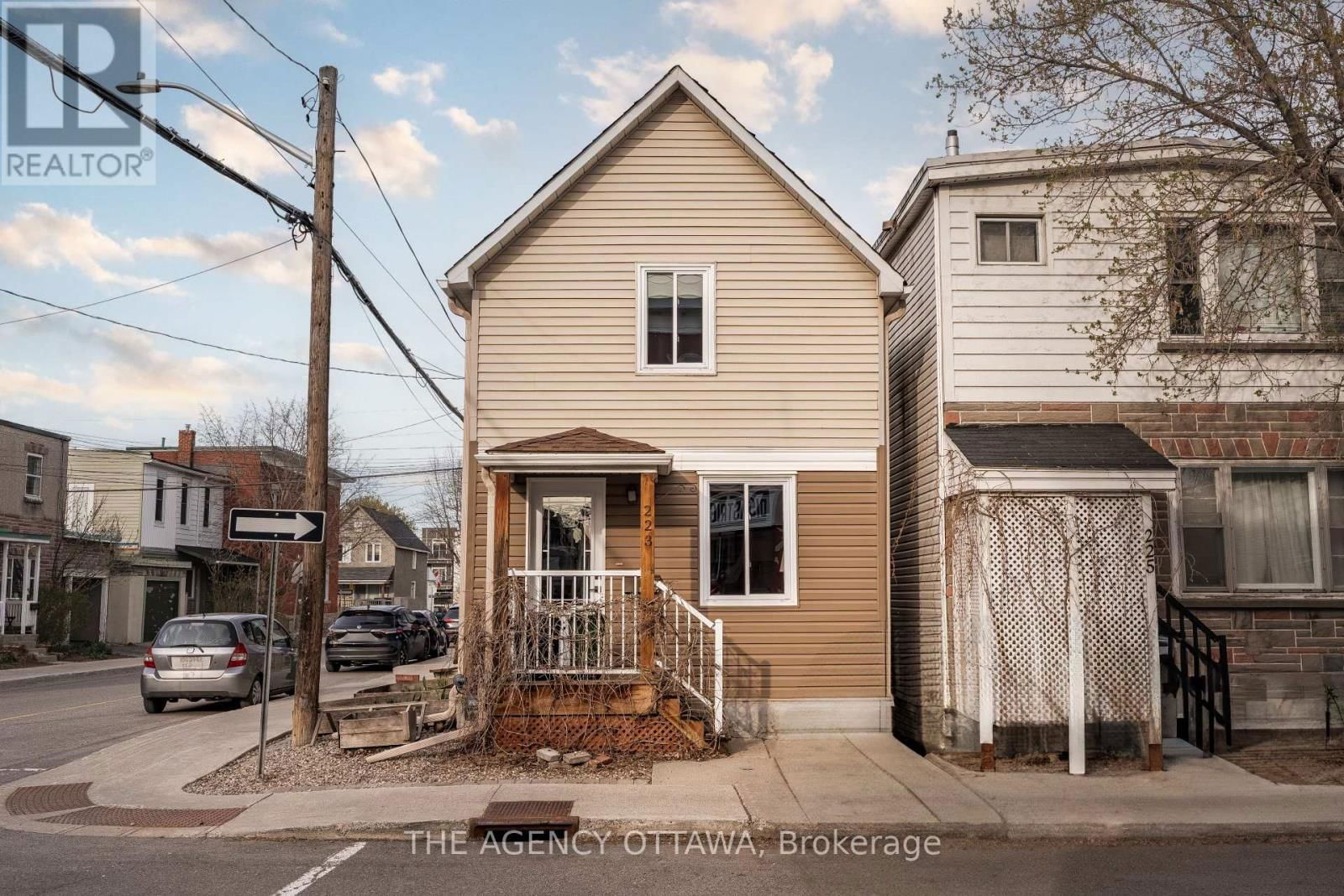 223 CARRUTHERS AVENUE Image 1