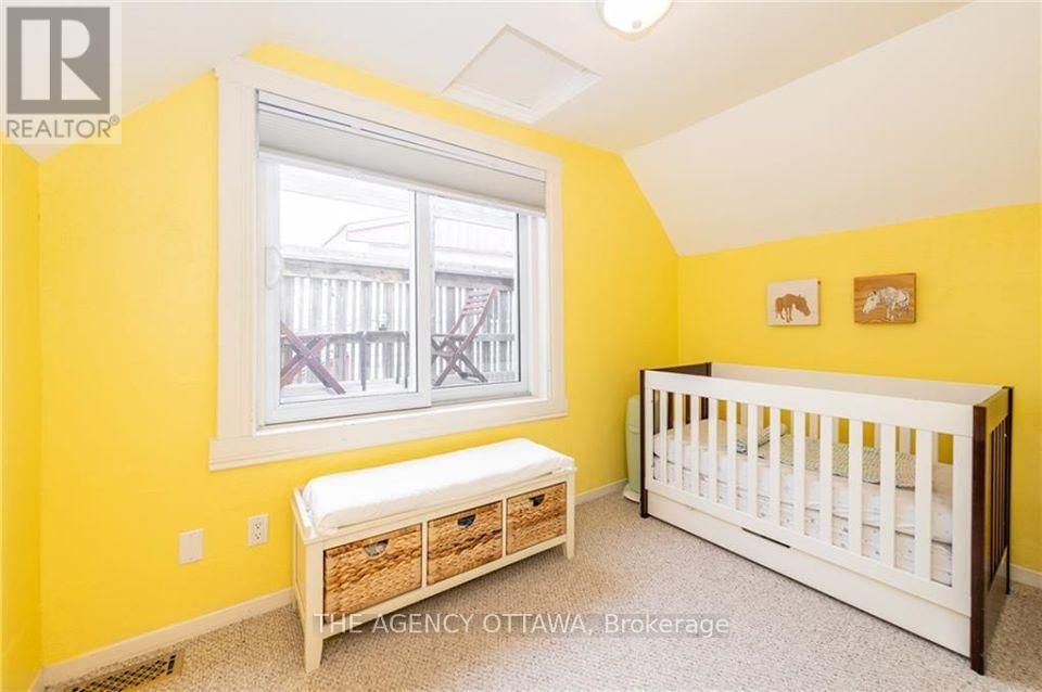 223 CARRUTHERS AVENUE Image 12