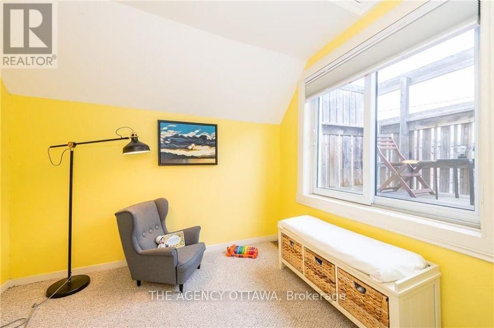 223 CARRUTHERS AVENUE Image 13