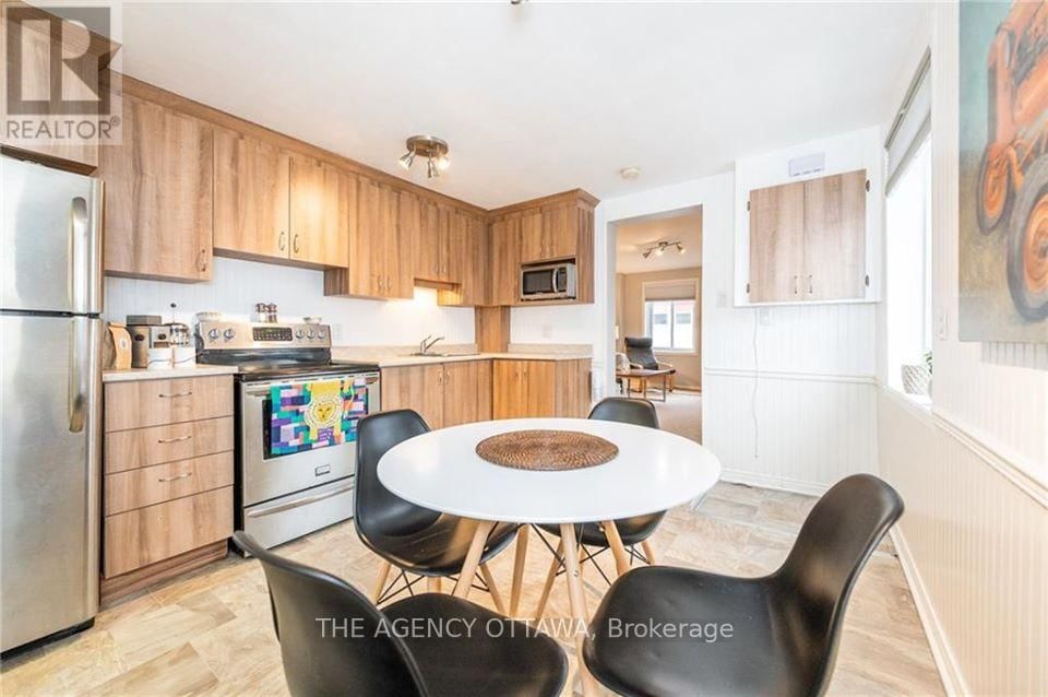 223 CARRUTHERS AVENUE Image 5