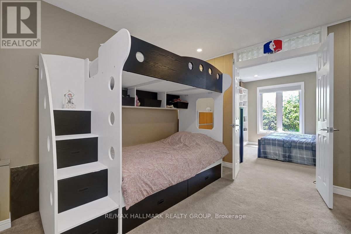80 QUEEN ELIZABETH DRIVE Image 27