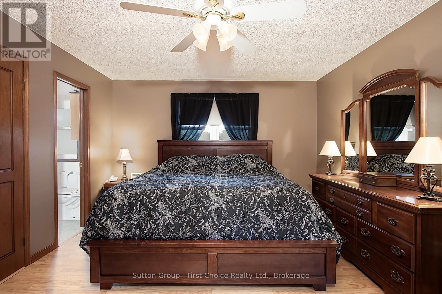 4005 FREDERICK STREET Image 23