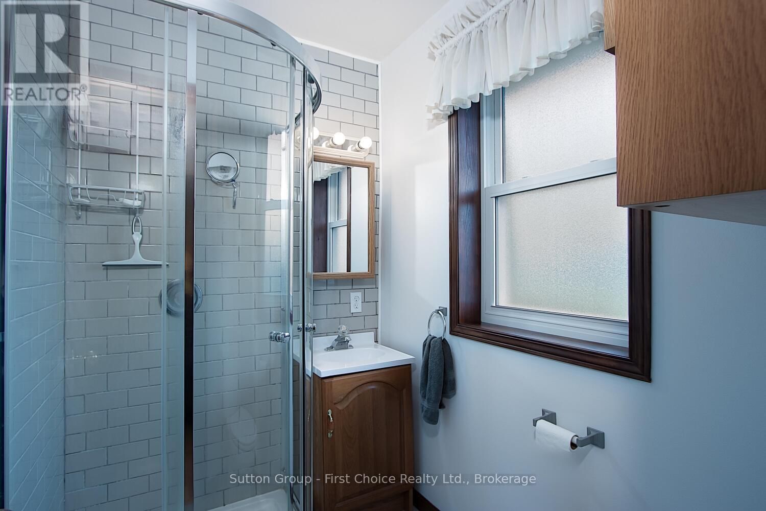 4005 FREDERICK STREET Image 25